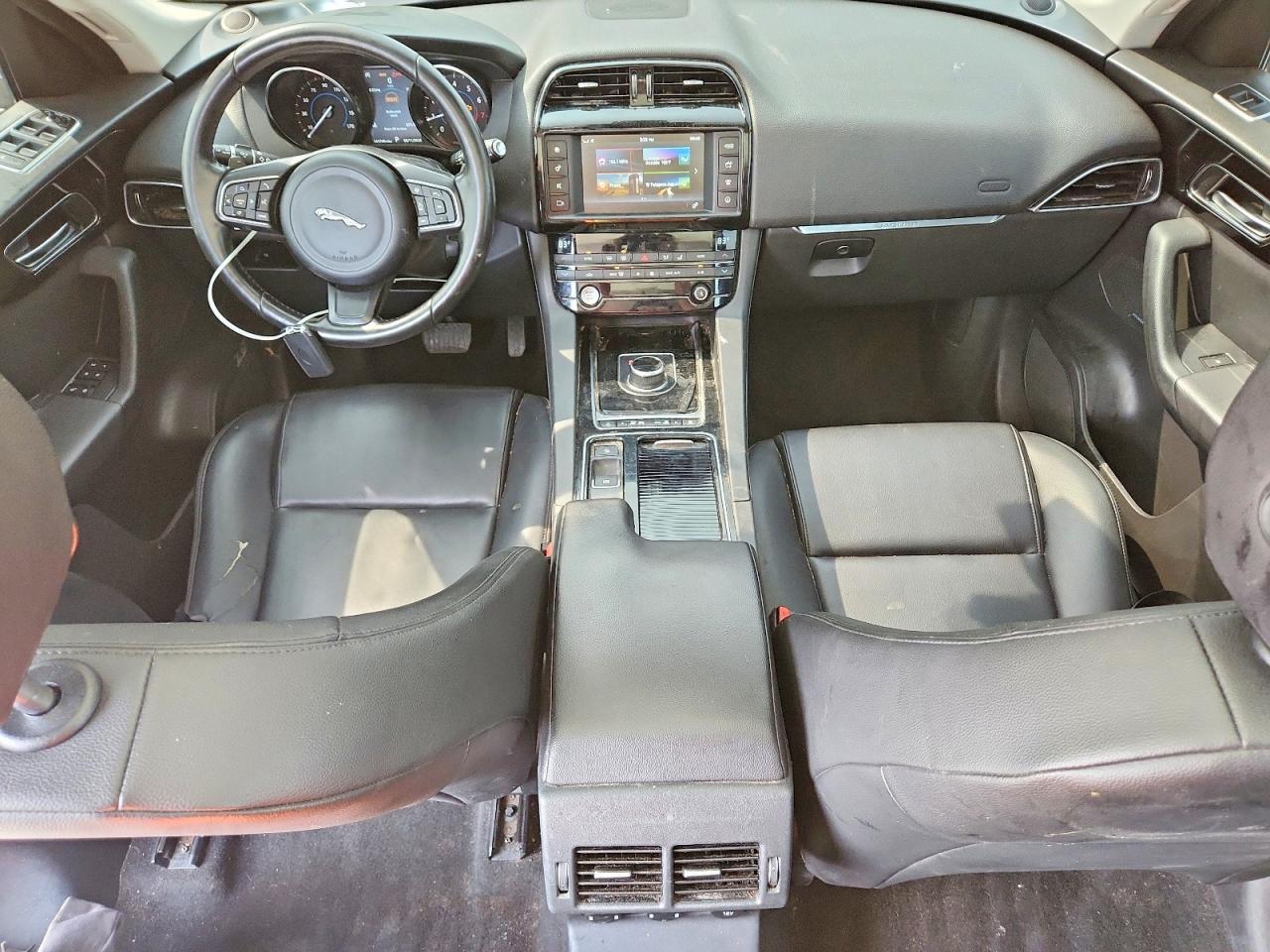 2018 JAGUAR F-PACE PREMIUM — Фото 8 из 13