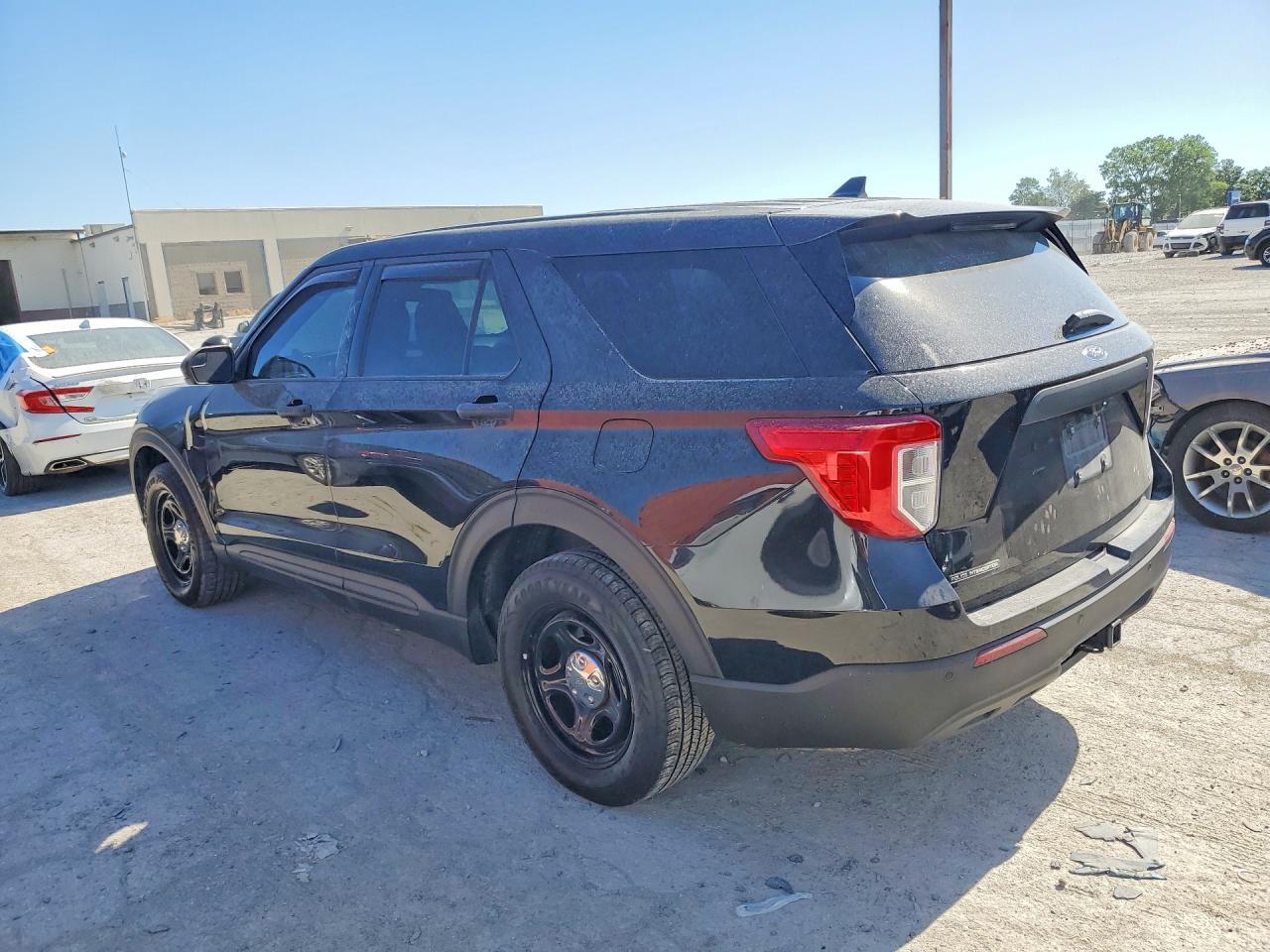 2023 FORD EXPLORER POLICE INTERCEPTOR — Фото 2 из 13