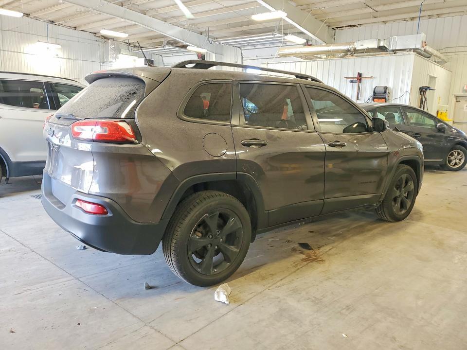 2018 JEEP CHEROKEE LATITUDE — Фото 3 из 13