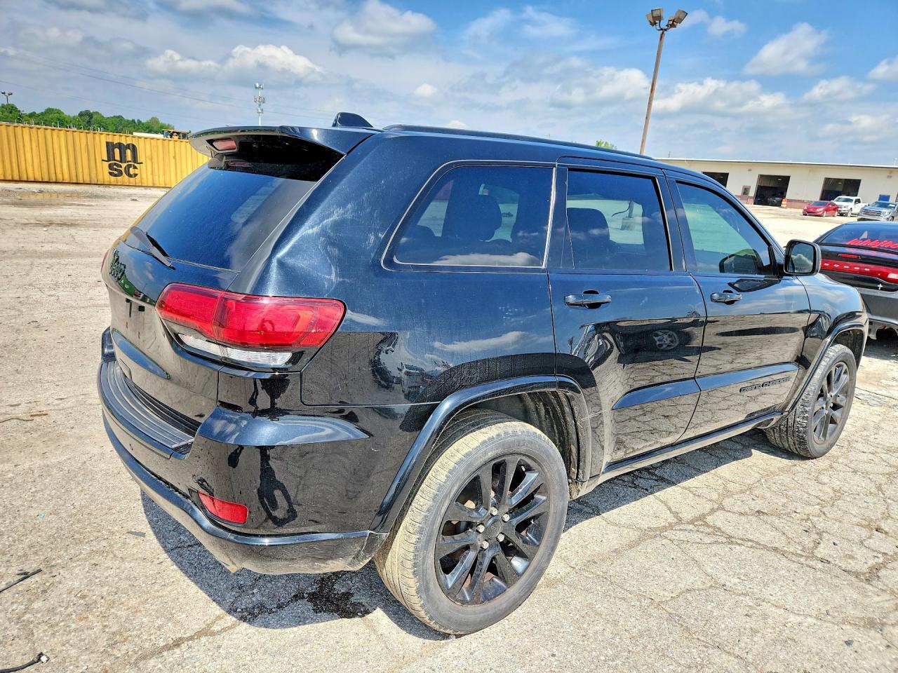 2018 JEEP CHEROKEE — Фото 3 из 13