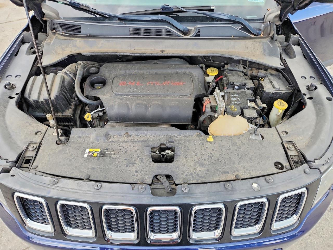 2018 JEEP COMPASS LATITUDE — Фото 12 из 13