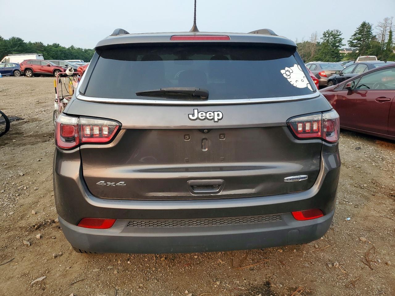 2018 JEEP COMPASS LATITUDE — Фото 6 из 12