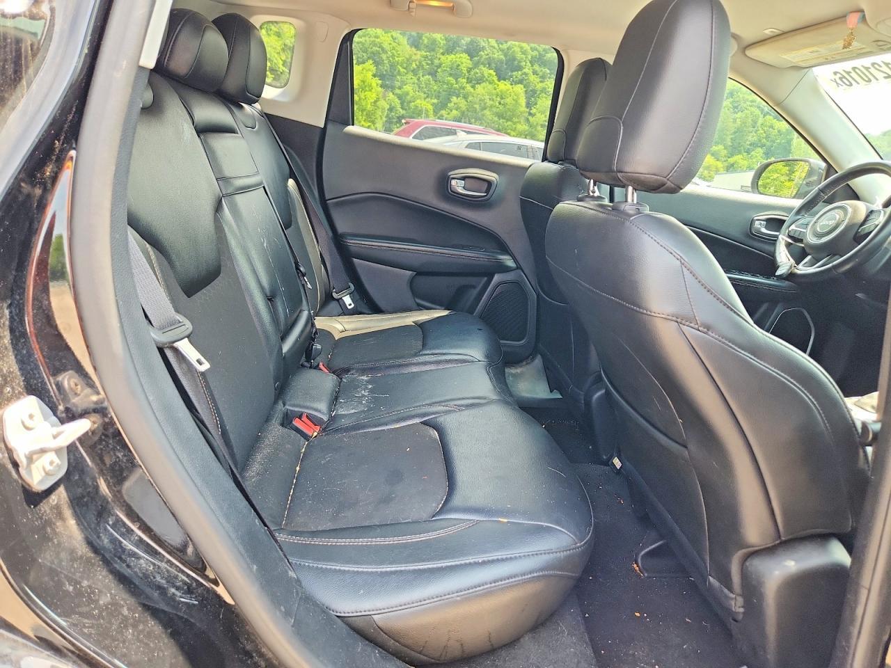 3C4NJDBBXJT155183 2018 JEEP COMPASS photo no. 11