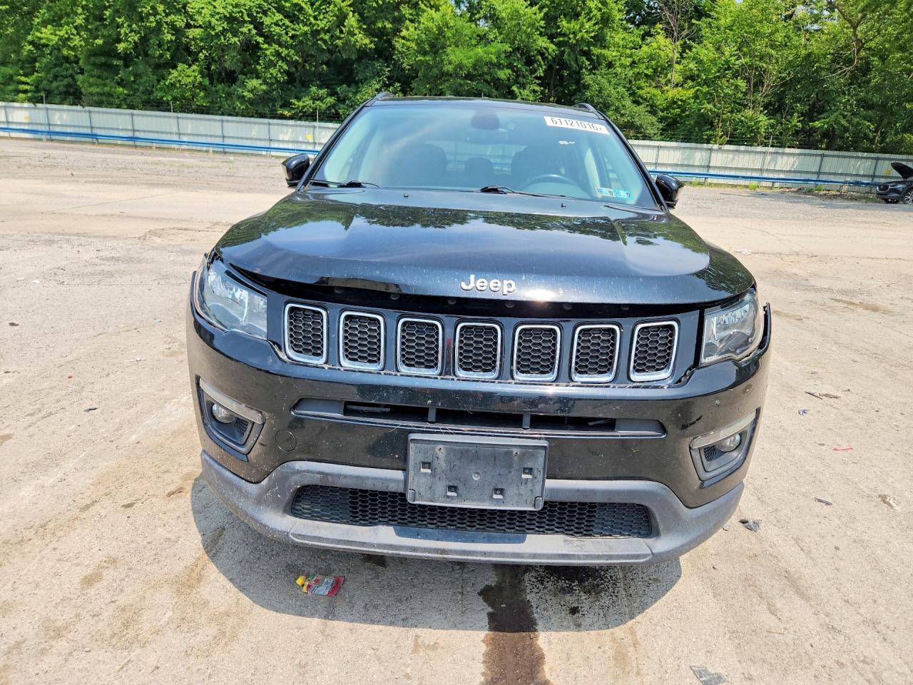 3C4NJDBBXJT155183 2018 JEEP COMPASS photo no. 5