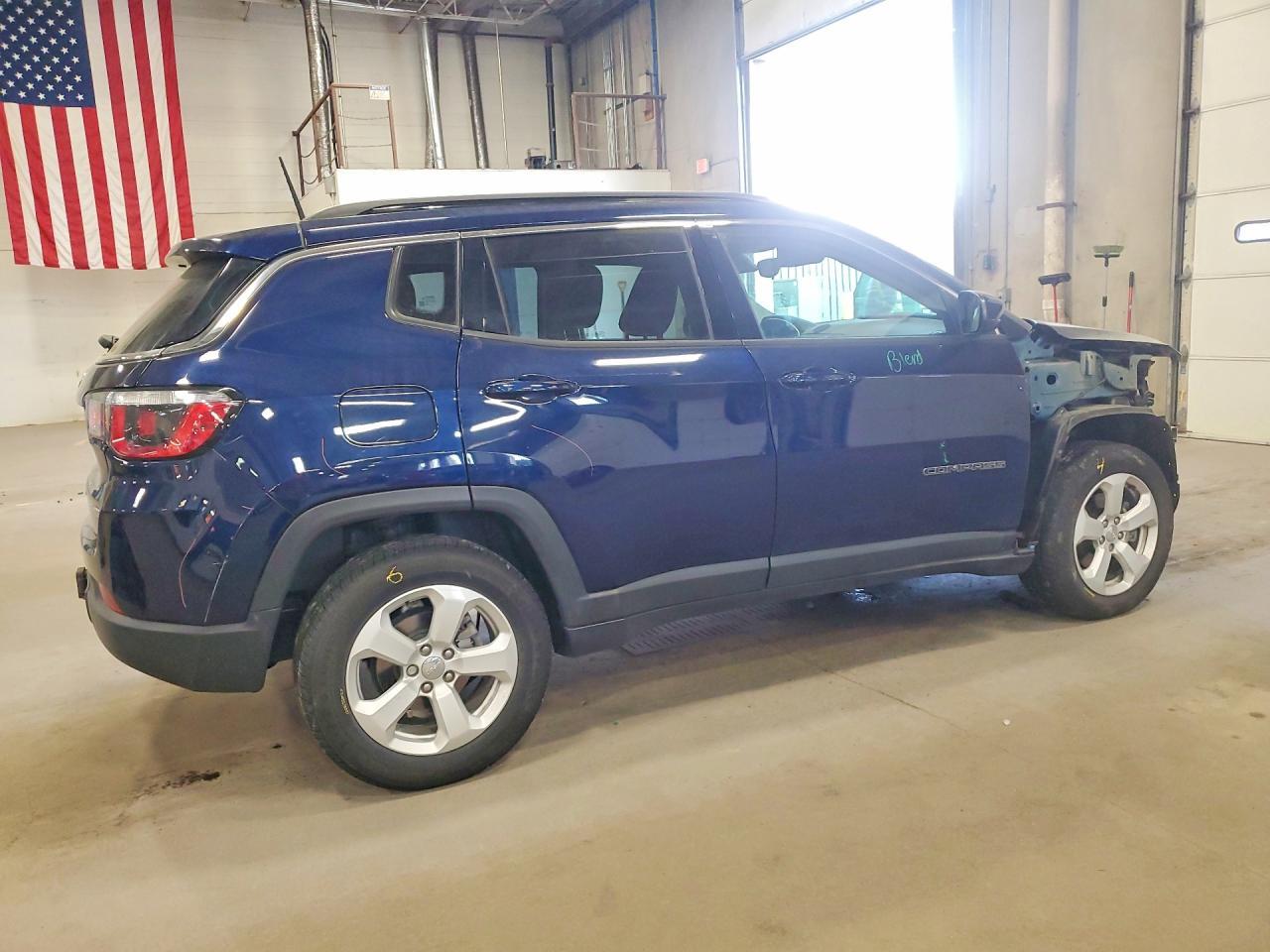 2018 JEEP COMPASS LATITUDE — Фото 3 из 14