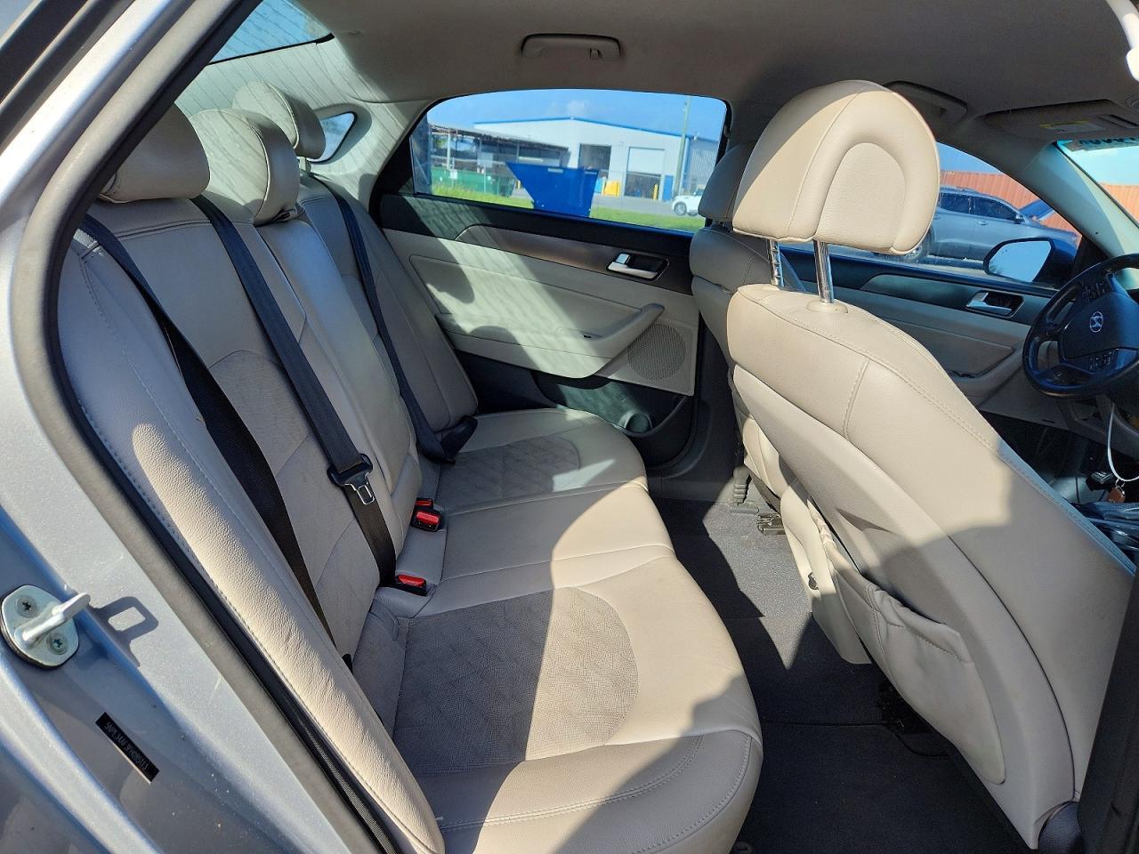 2015 HYUNDAI SONATA SPORT — Фото 10 из 12