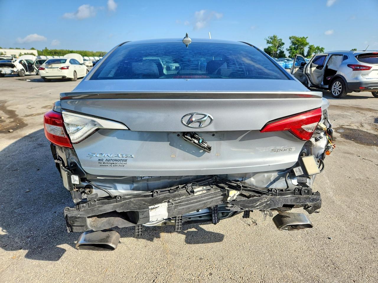 2015 HYUNDAI SONATA SPORT — Фото 6 из 12