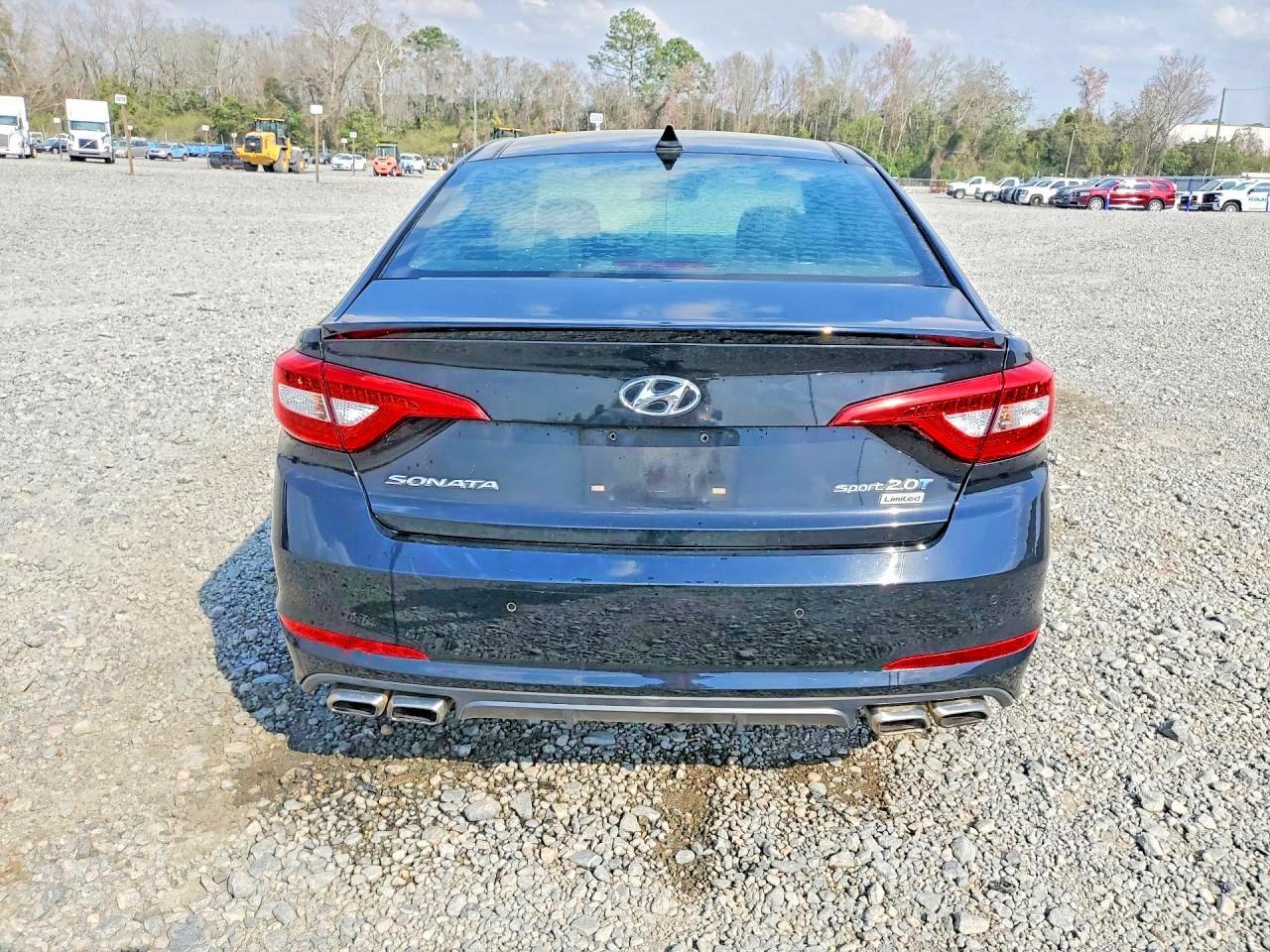 2015 HYUNDAI SONATA LIMITED 2.0T — Фото 6 из 12