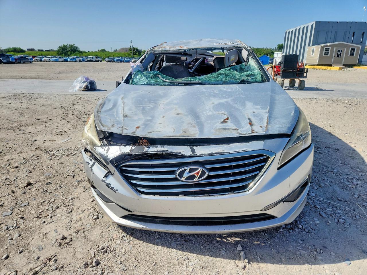 2015 HYUNDAI SONATA SE — Фото 5 из 12