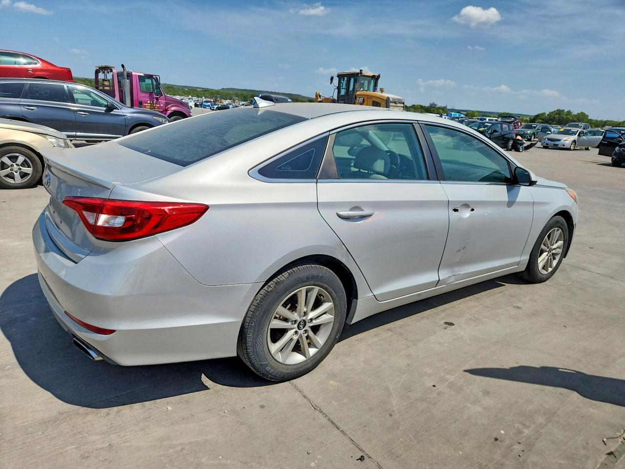 2015 HYUNDAI SONATA SE — Фото 3 из 12