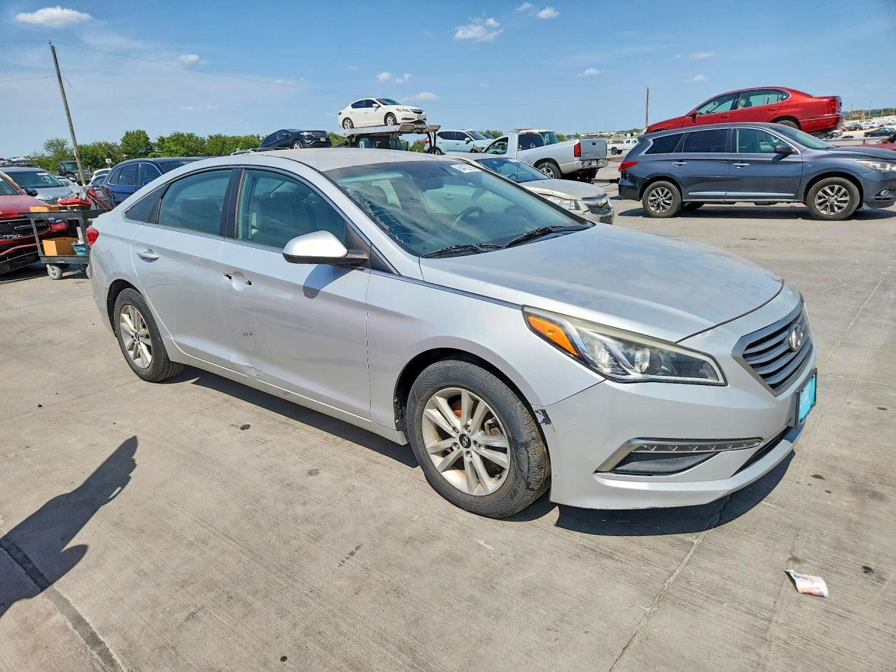 2015 HYUNDAI SONATA SE — Фото 4 из 12
