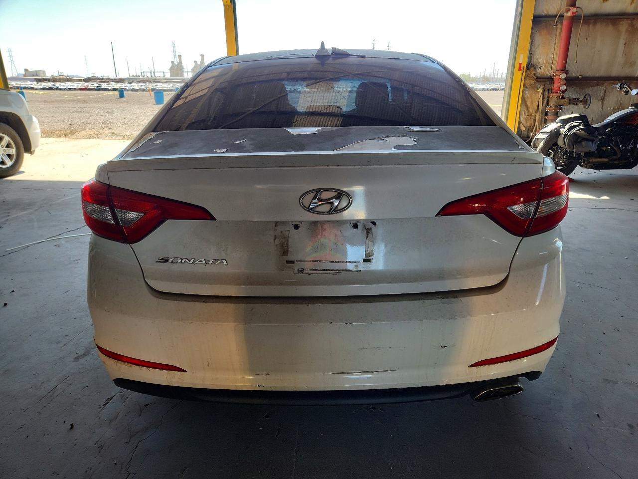 2015 HYUNDAI SONATA SE — Фото 6 из 12