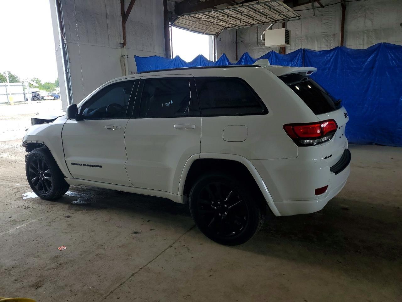2018 JEEP GRAND CHEROKEE LAREDO — Фото 2 из 13
