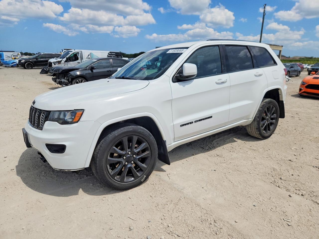 2018 JEEP GRAND CHEROKEE LAREDO