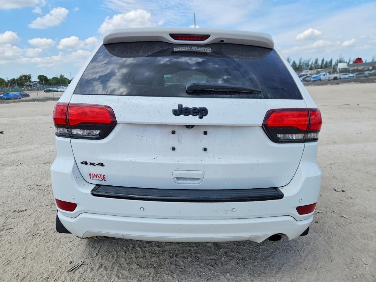 2018 JEEP GRAND CHEROKEE LAREDO — Фото 6 из 13