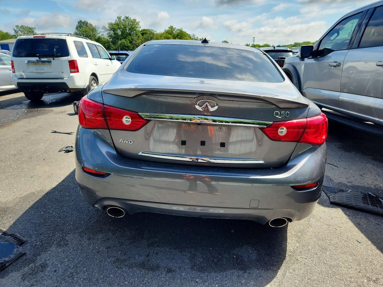 2015 INFINITI Q50 PREMIUM — Фото 6 из 13
