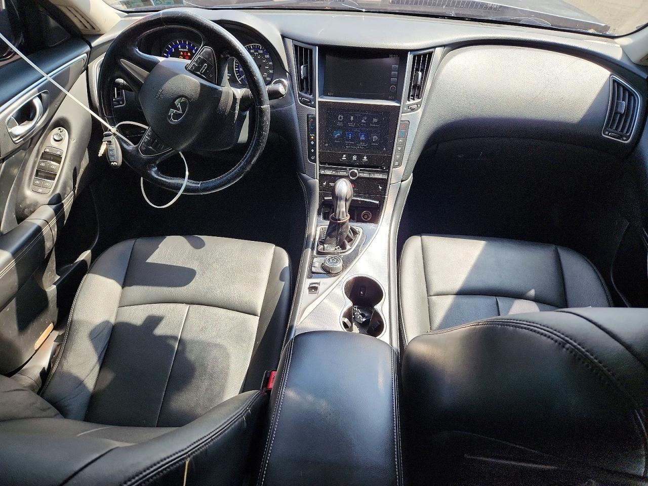 2015 INFINITI Q50 PREMIUM — Фото 8 из 13
