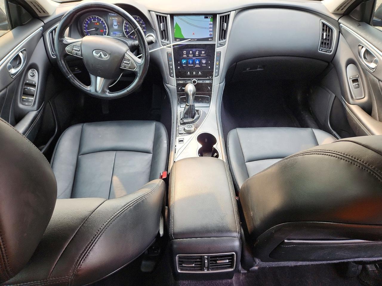2015 INFINITI Q50 PREMIUM — Фото 8 из 12