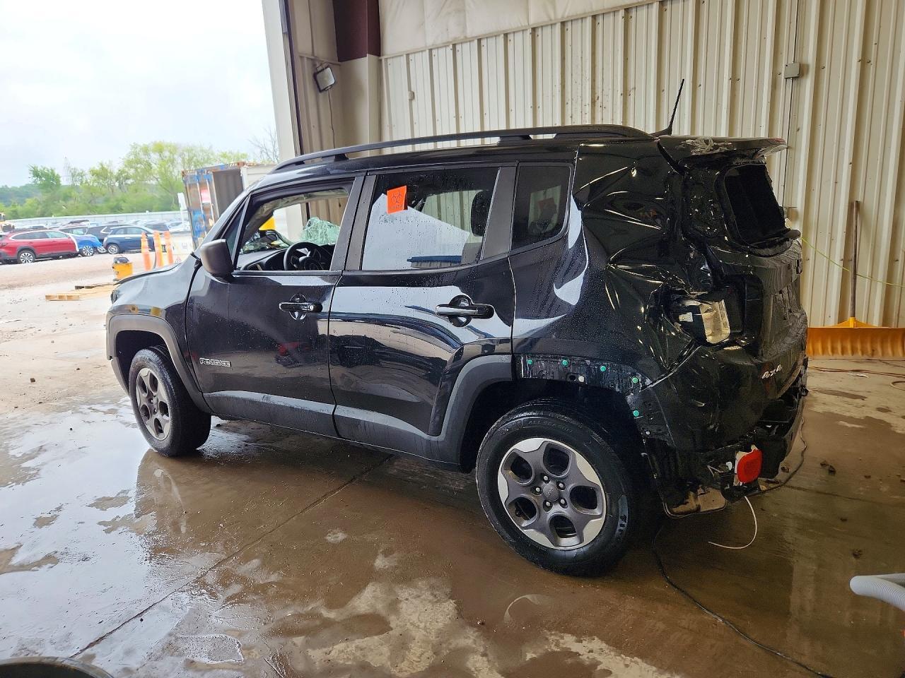 2018 JEEP RENEGADE SPORT — Фото 2 из 13