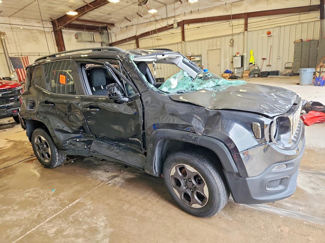 2018 JEEP RENEGADE SPORT — Фото 4 из 13