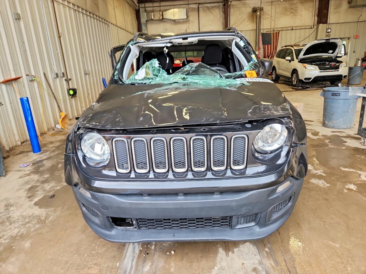 2018 JEEP RENEGADE SPORT — Фото 5 из 13