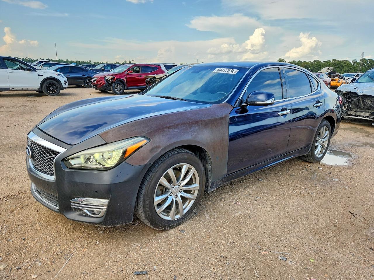 2015 INFINITI Q70 JN1BY1ARXFM562450