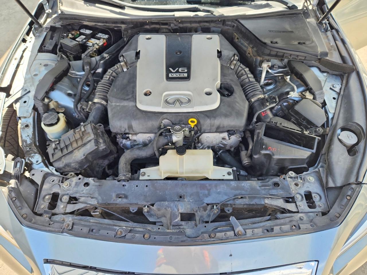 2015 INFINITI Q50 BASE — Фото 11 из 12