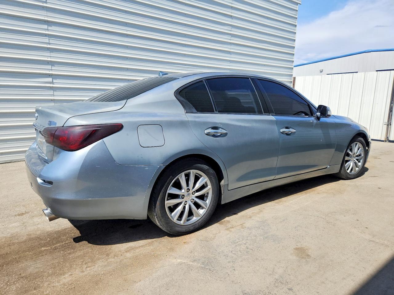 2015 INFINITI Q50 BASE — Фото 3 из 12