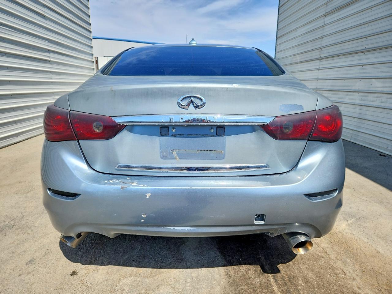 2015 INFINITI Q50 BASE — Фото 6 из 12