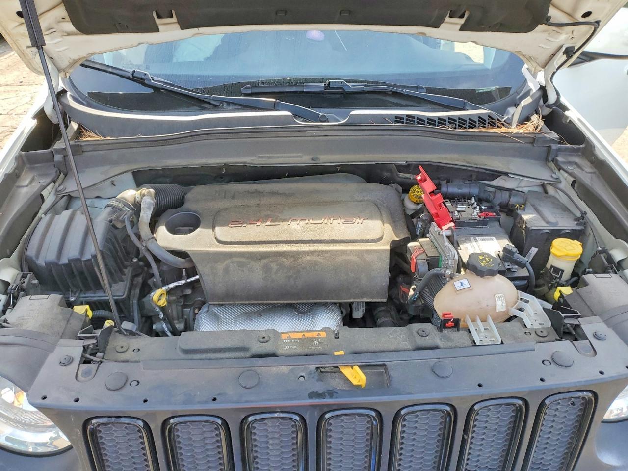 2018 JEEP RENEGADE LATITUDE — Фото 12 из 13
