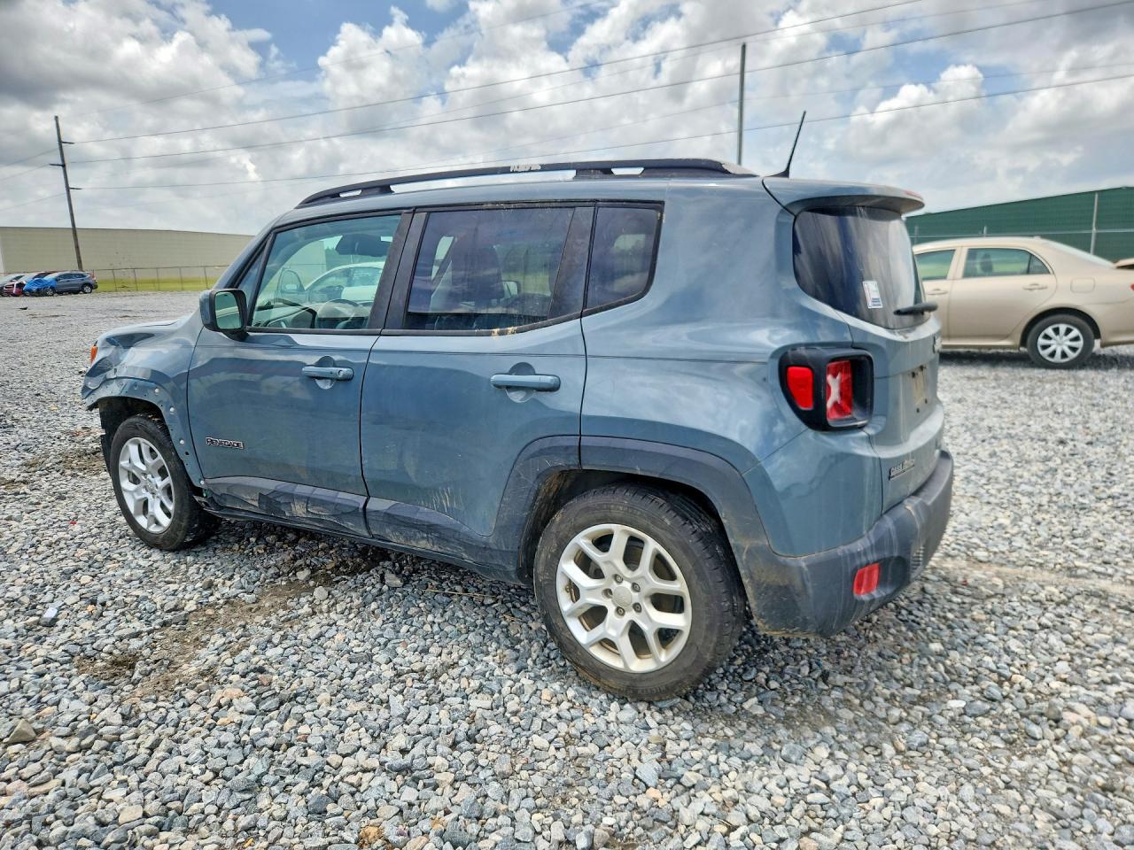 2018 JEEP RENEGADE LATITUDE — Фото 2 из 14