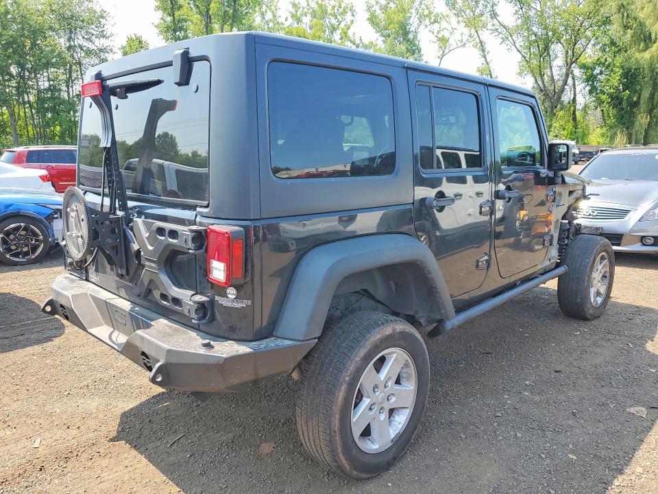 2015 JEEP WRANGLER UNLIMITED SPORT — Фото 3 из 13