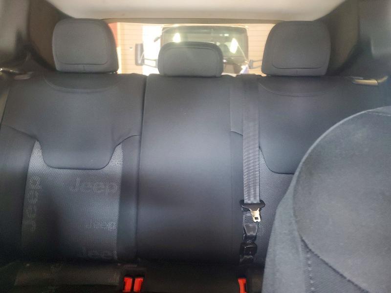 2015 JEEP RENEGADE LATITUDE — Фото 10 из 13