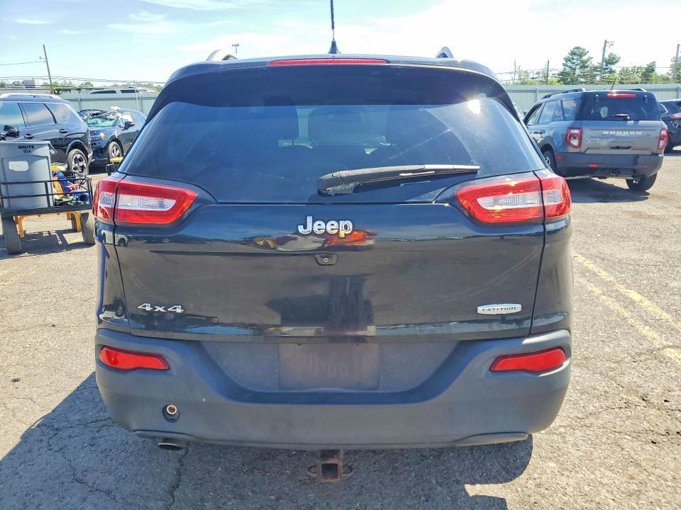 2015 JEEP CHEROKEE LATITUDE — Фото 6 из 13