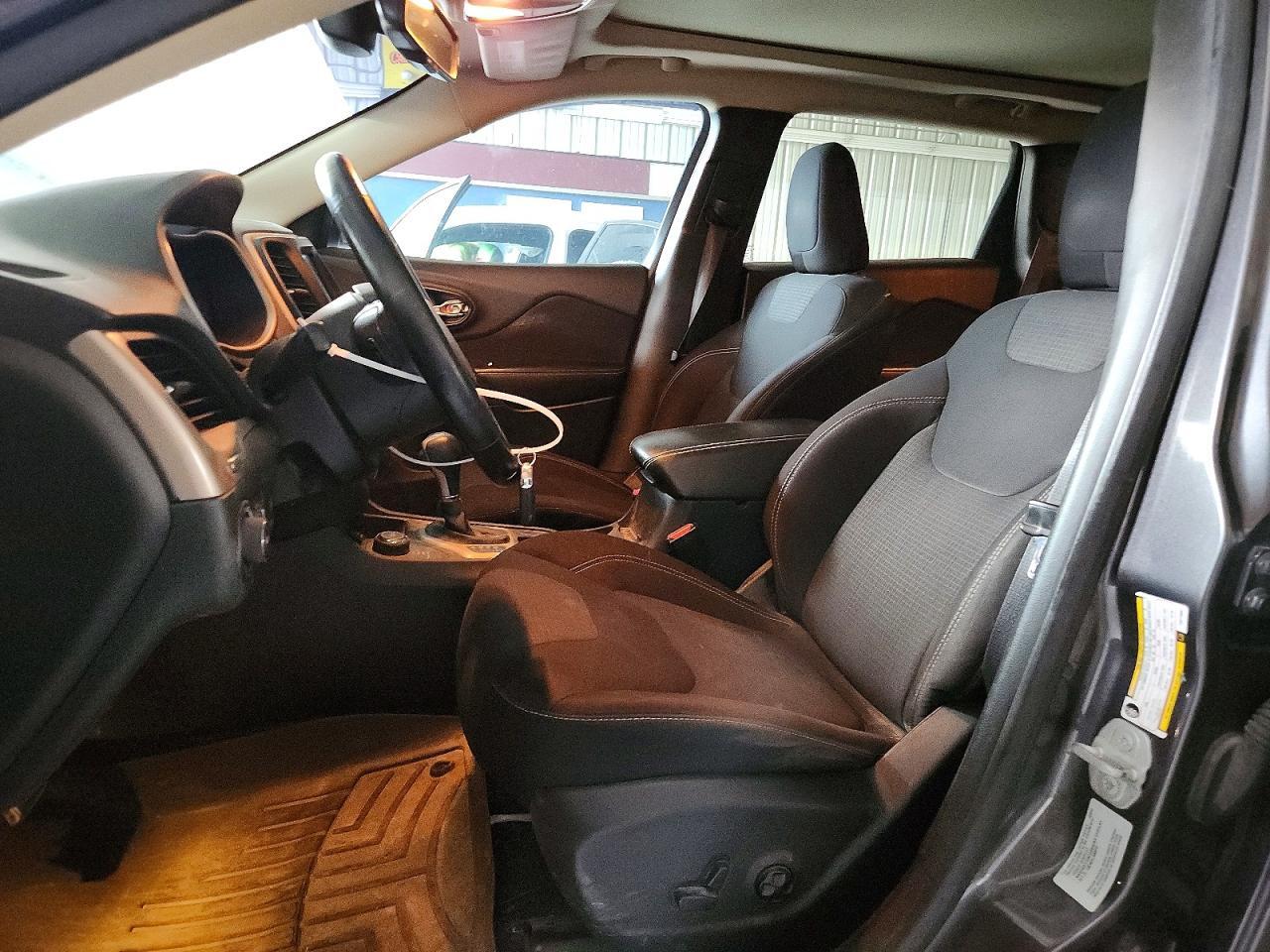2015 JEEP CHEROKEE LATITUDE — Фото 7 из 12