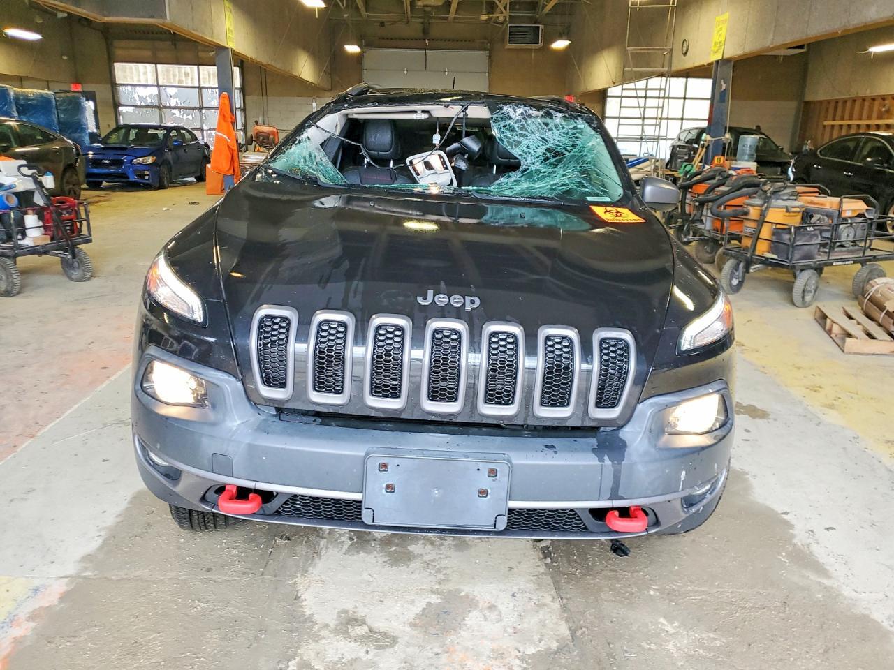 2015 JEEP CHEROKEE TRAILHAWK — Фото 5 из 13
