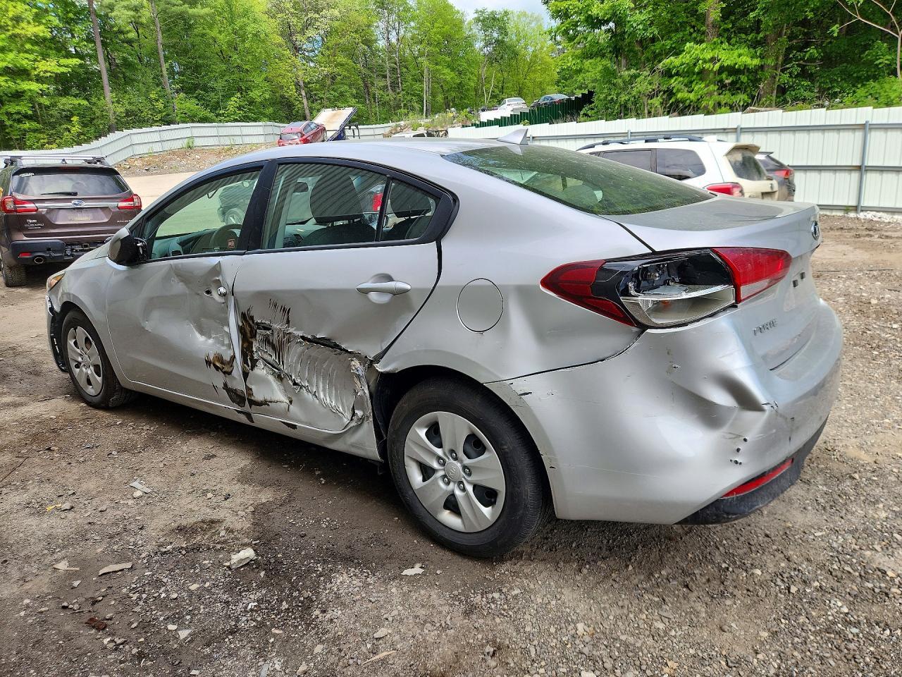2018 KIA FORTE LX — Фото 2 из 13