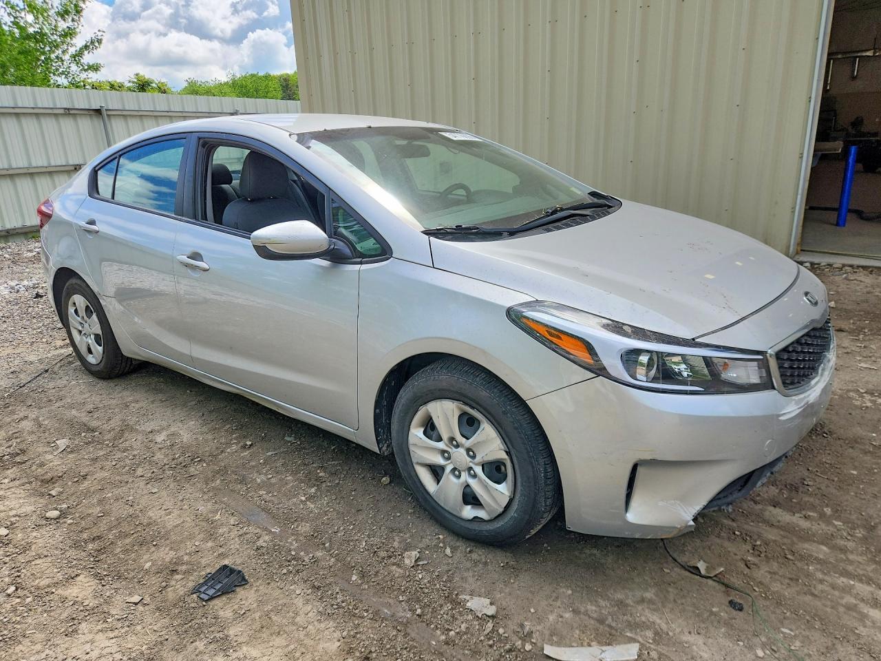 2018 KIA FORTE LX — Фото 4 из 13