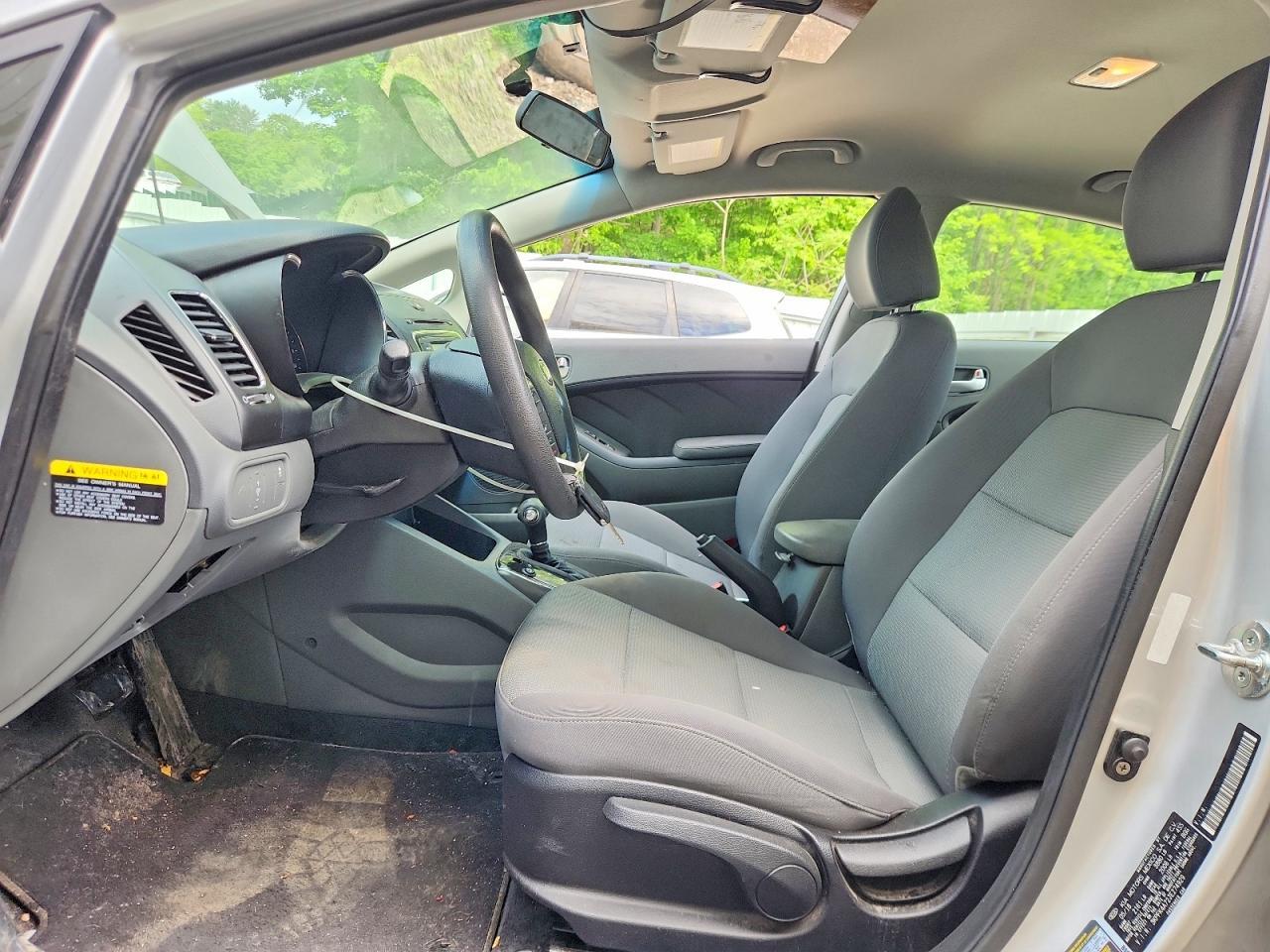 2018 KIA FORTE LX — Фото 7 из 13