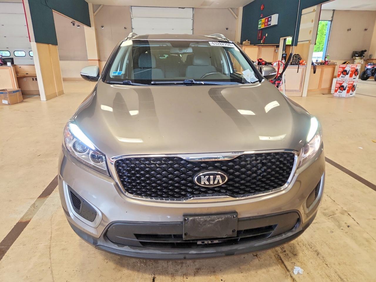 2018 KIA SORENTO LX — Фото 5 из 13