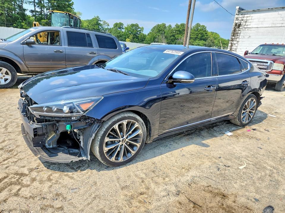 2018 KIA CADENZA KNALC4J18J5098571