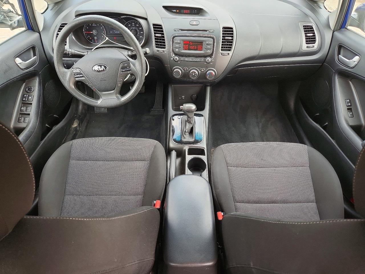 2018 KIA FORTE LX — Фото 8 из 12