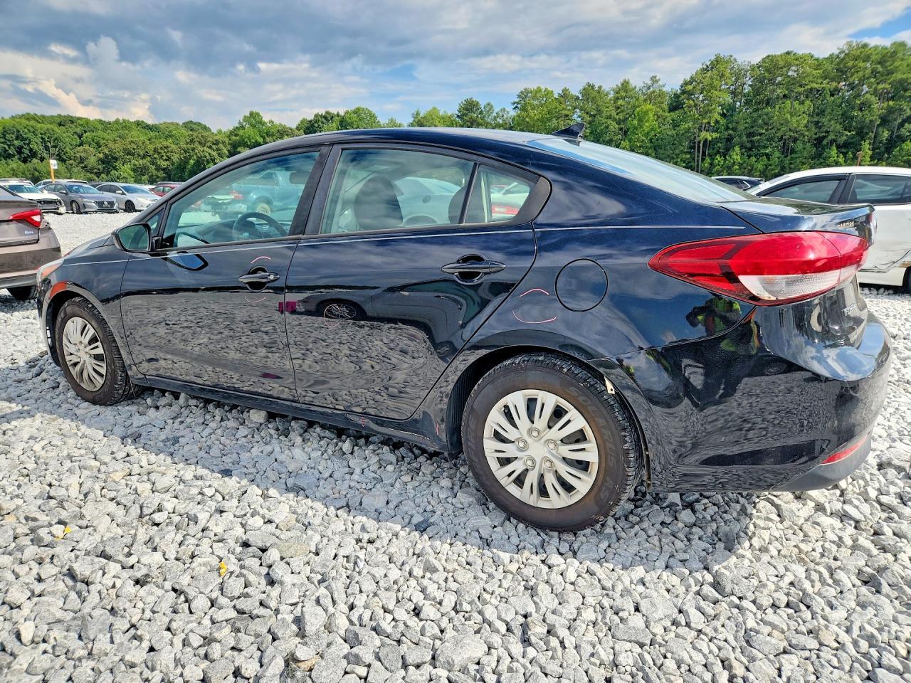 2018 KIA FORTE LX — Фото 2 из 12