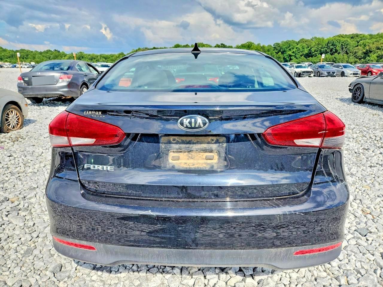 2018 KIA FORTE LX — Фото 6 из 12