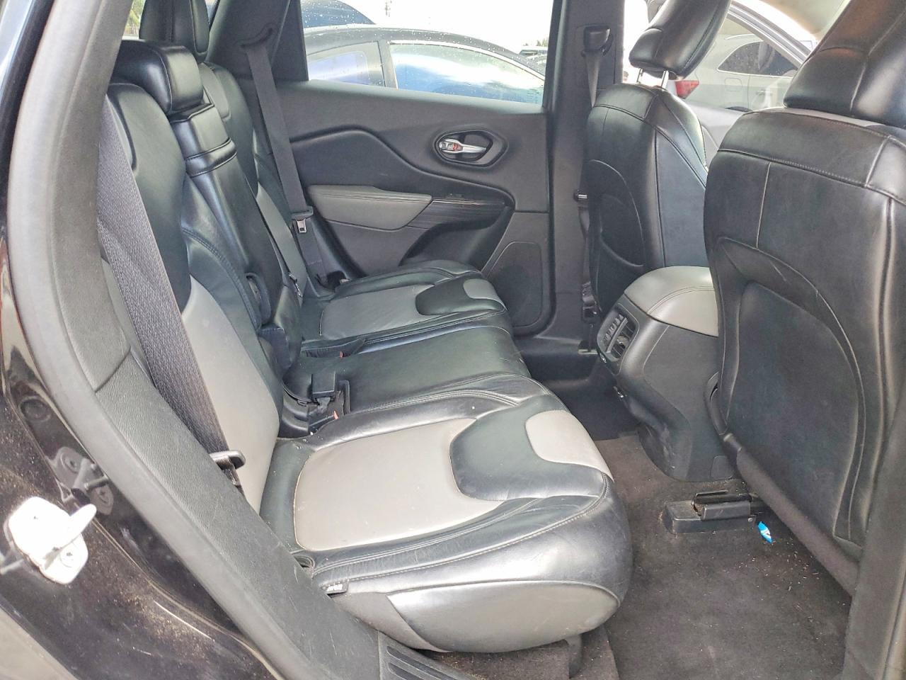 2015 JEEP CHEROKEE LATITUDE — Фото 10 из 12