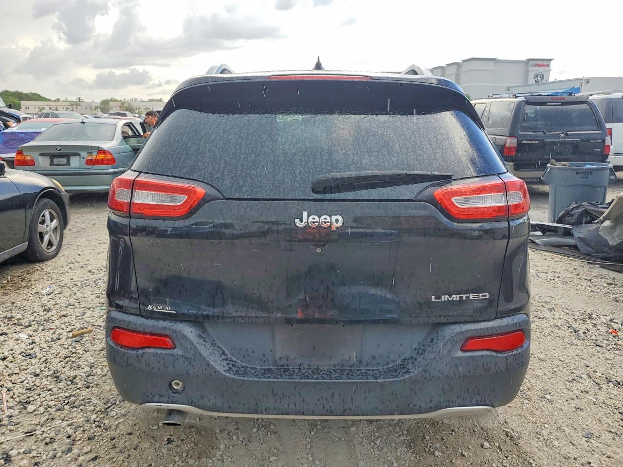 2015 JEEP CHEROKEE LATITUDE — Фото 6 из 12