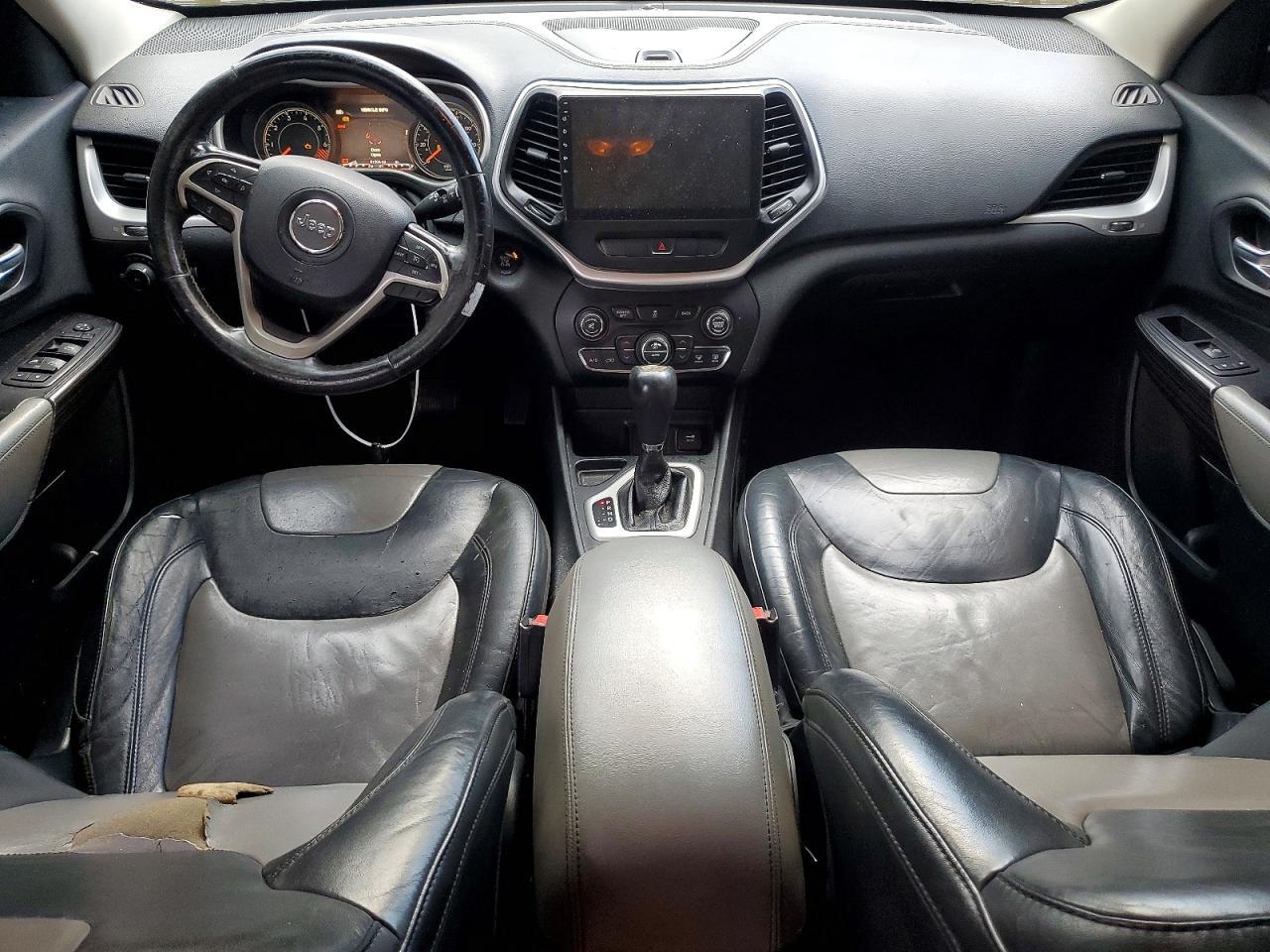 2015 JEEP CHEROKEE LATITUDE — Фото 8 из 12