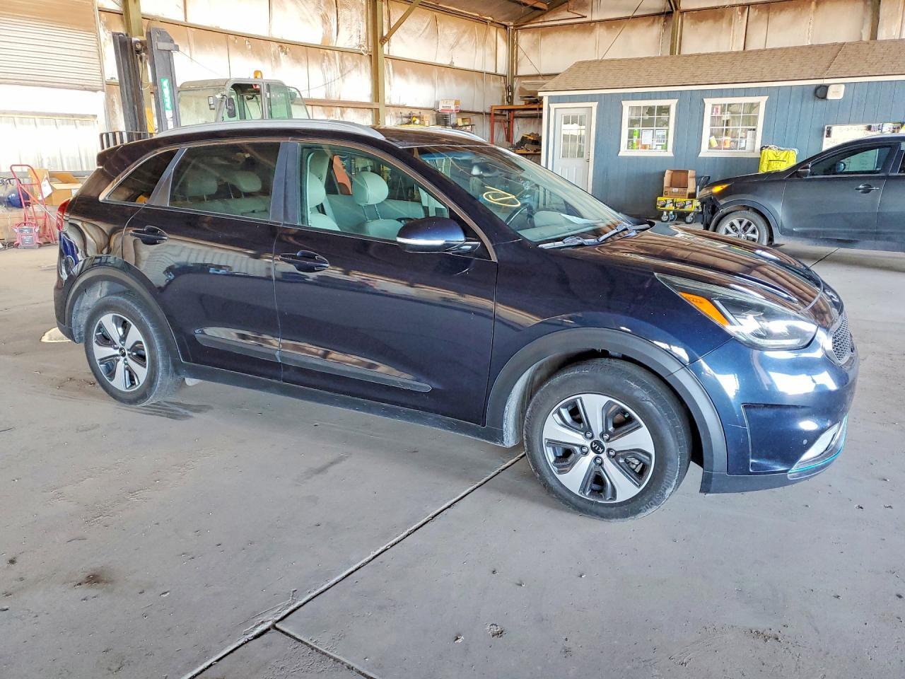 2018 KIA NIRO EX PREMIUM — Фото 4 из 12