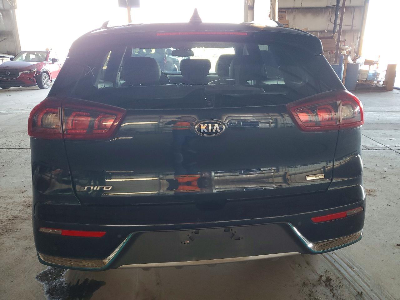 2018 KIA NIRO EX PREMIUM — Фото 6 из 12