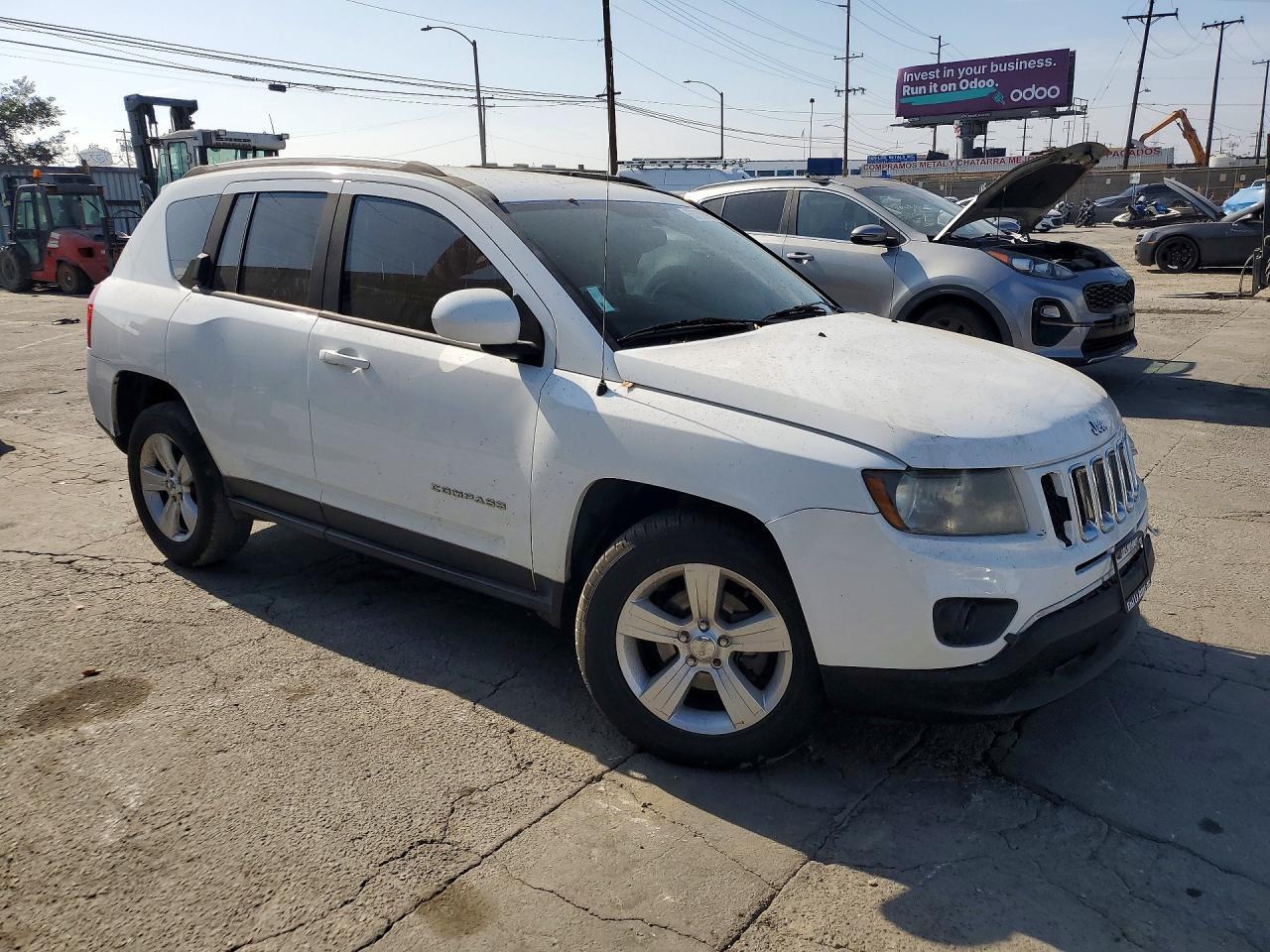 2015 JEEP COMPASS LATITUDE — Фото 4 из 13